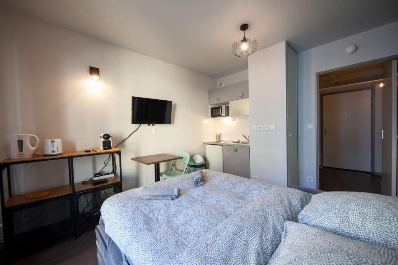 Le Petit Hector -Studio Cosy Avec Parking -Debourg Apartment Lyon Exterior photo